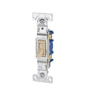 INTERRUPTOR TIPO PALANCA SENCILLO DE 15 AMPERIOS COOPER EATON - COOPER-EATON